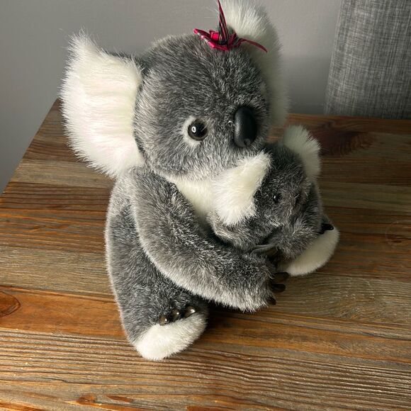 Toy hut Sydney Australia koala mom and baby plush stuffed animals hugging‎ - Picture 8 of 8
